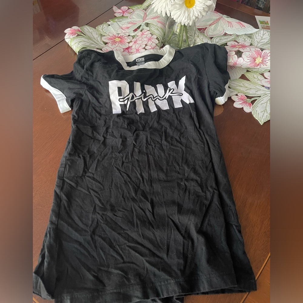 PINK tshirt
